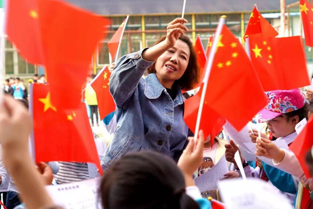 救援采蜜人